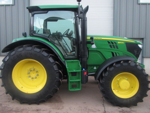 John Deere 6140R