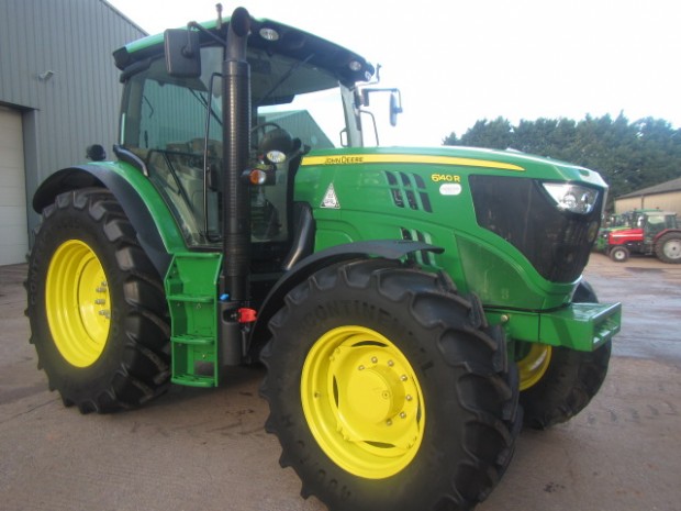 John Deere 6140R