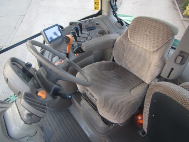 John Deere 6140R