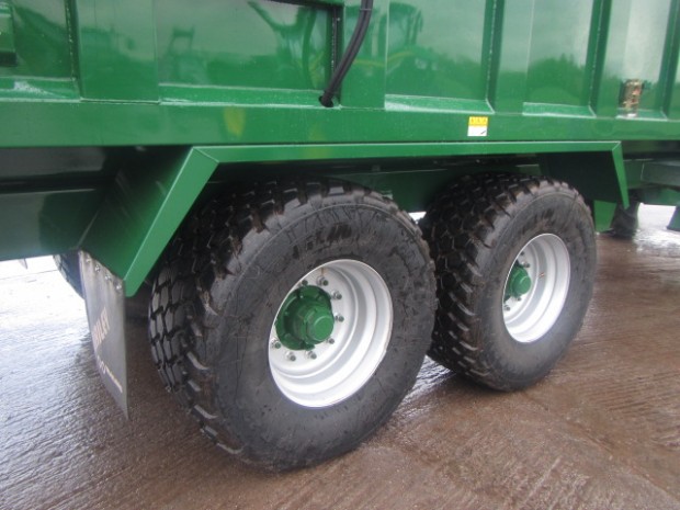 Bailey 14 ton root trailer