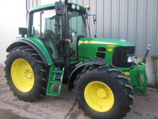 John Deere 6430