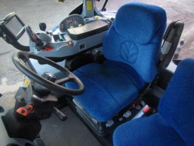 New Holland T7.210