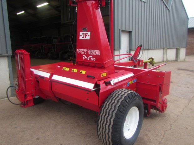 JF FCT 1050 Pro Tec trailed forager