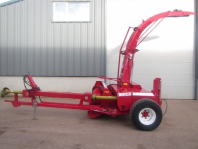 JF FCT 1050 Pro Tec trailed forager