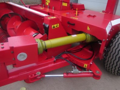 JF FCT 1050 Pro Tec trailed forager