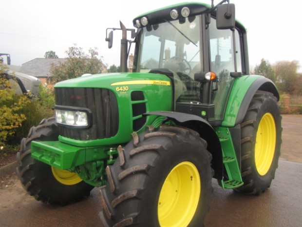 John Deere 6430