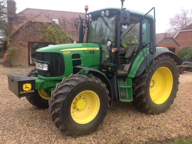 John Deere 6330