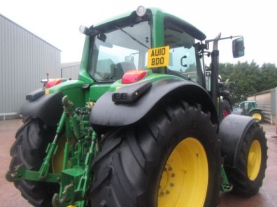John Deere 6930