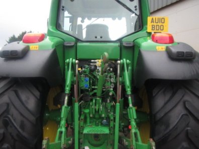 John Deere 6930