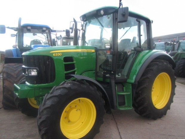 John Deere 6330 Standard