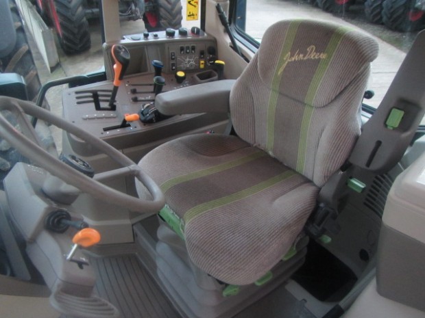 John Deere 6330 Standard
