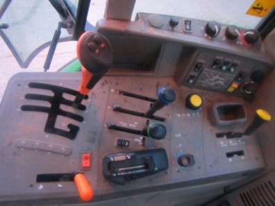 John Deere 6330 Standard