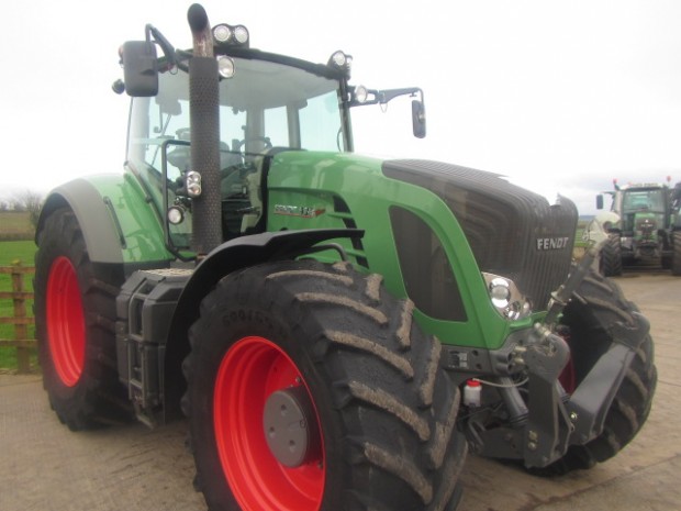 Fendt 933 Profi