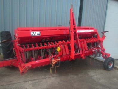 Massey Ferguson 30 drill