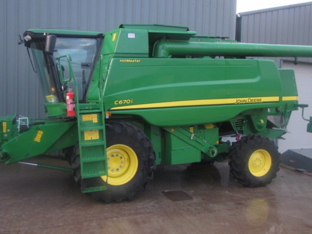 John Deere C670i Hillmaster