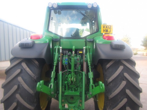 John Deere 7530
