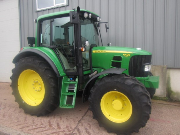 John Deere 6430