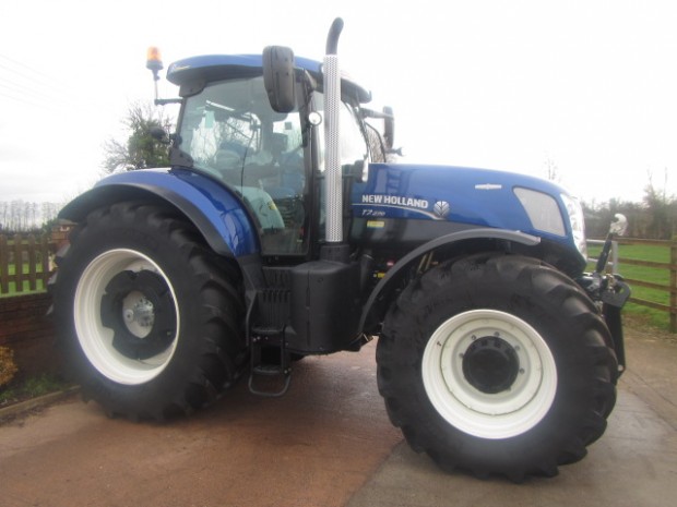 New Holland T7.270