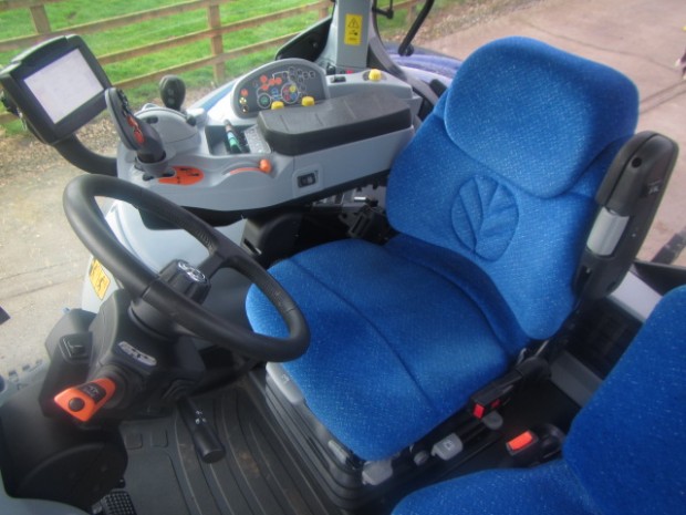 New Holland T7.270