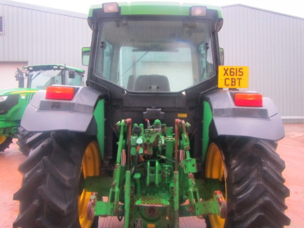 John Deere 6110 SE