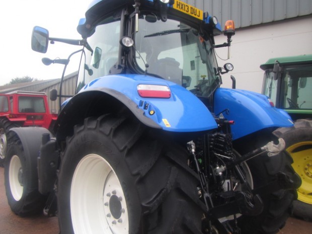 New Holland T7.200