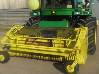 John Deere 7400