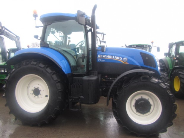 New Holland T7.200