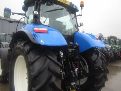 New Holland T7.200