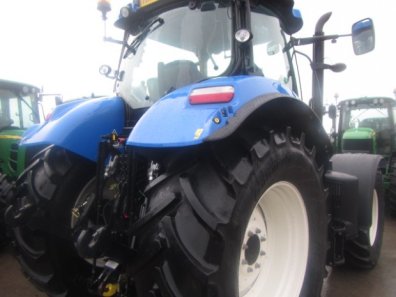 New Holland T7.200