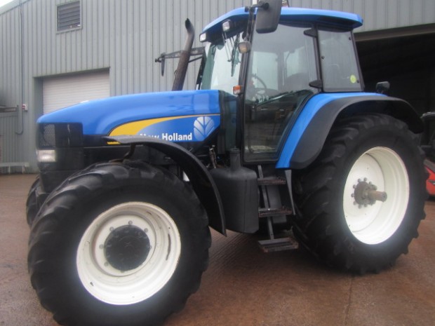 New Holland TM190