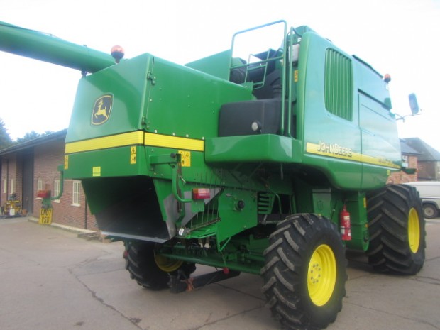 John Deere T560 Hillmaster