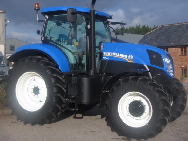 New Holland T7.200