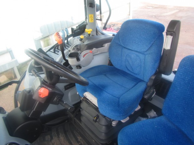 New Holland T7.200