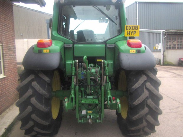 John Deere 6630