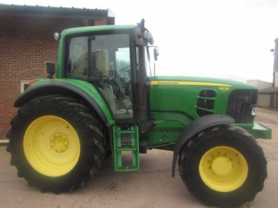 John Deere 6630