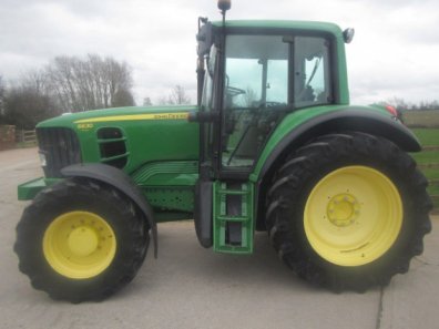 John Deere 6630