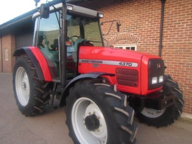 Massey Ferguson 4370
