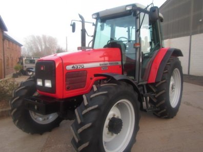 Massey Ferguson 4370