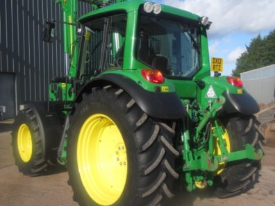 John Deere 6230