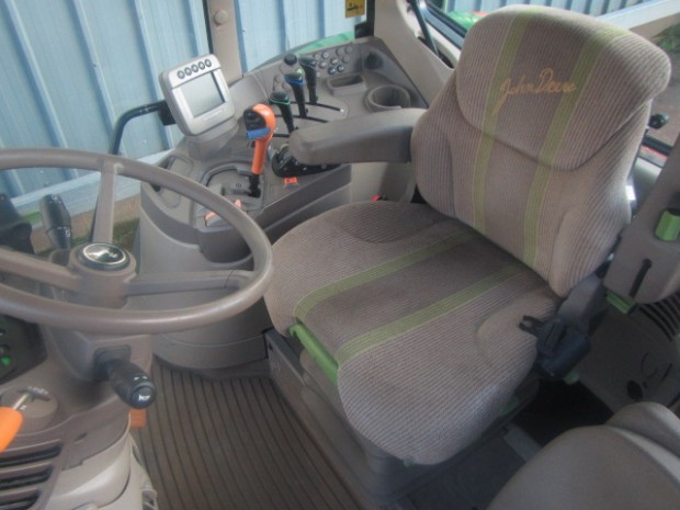 John Deere 6930