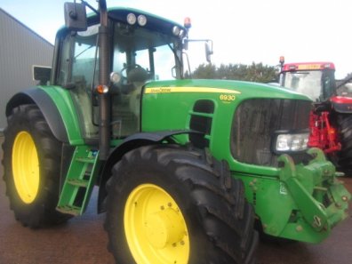 John Deere 6930