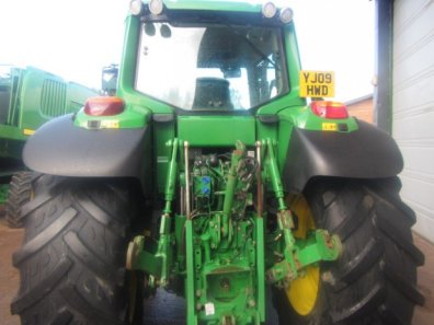 John Deere 6930