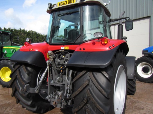 Massey Ferguson 6470