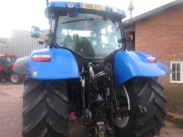 New Holland T6030