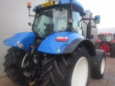 New Holland T6030