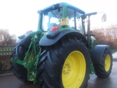 John Deere 7530