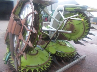 Claas Orbis 600 8 row maize header