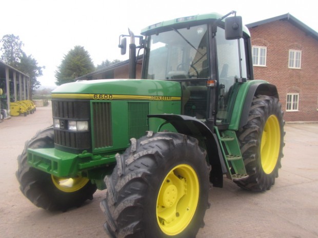 John Deere 6600