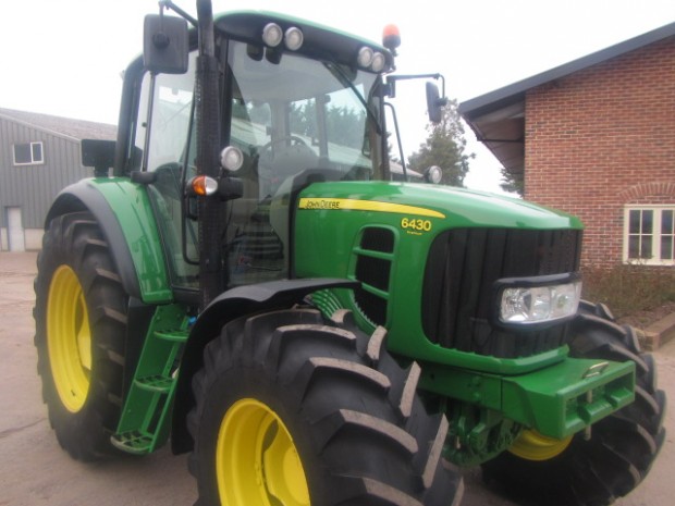 John Deere 6430