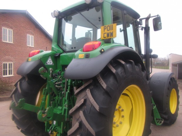 John Deere 6430